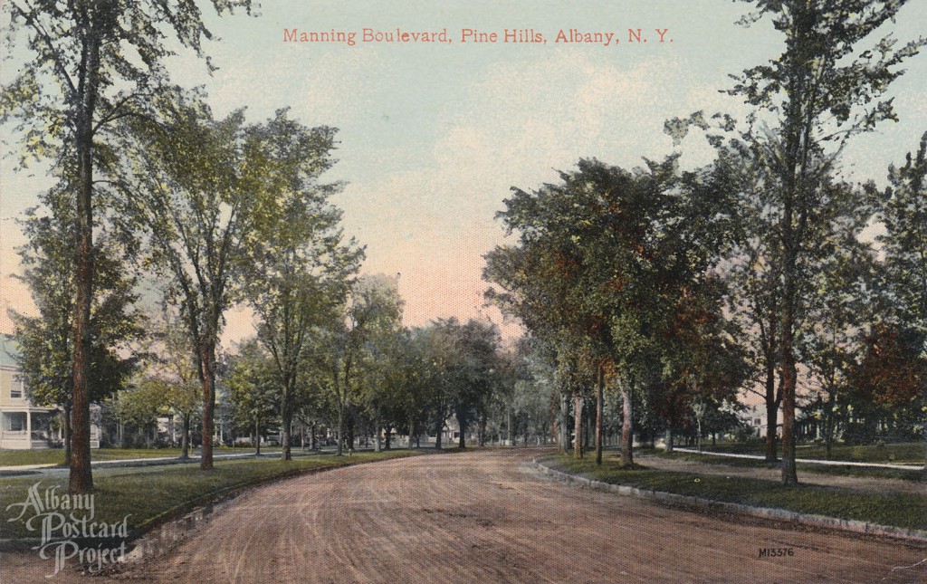 Manning Boulevard, Pine Hills